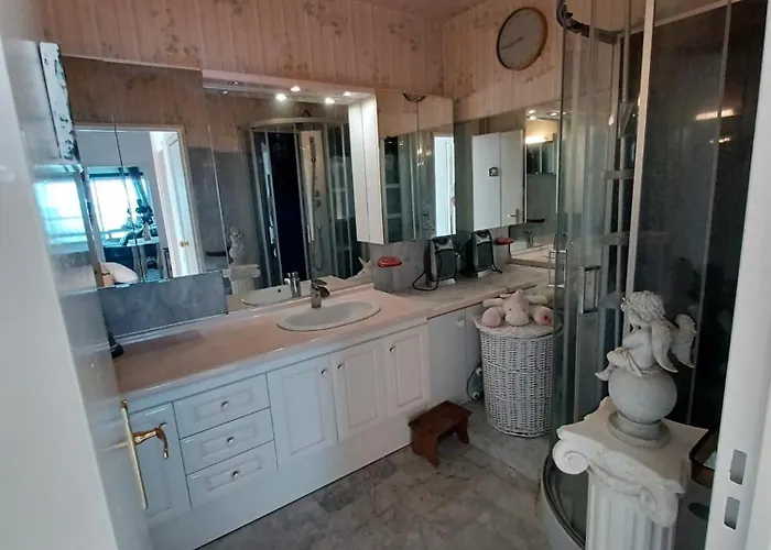 Διαμέρισμα Vue *